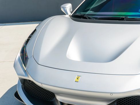Used 2022 Ferrari F8 Tributo RWD image 23