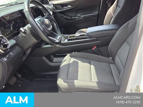 Used 2025 Chevrolet Equinox LT FWD image 7