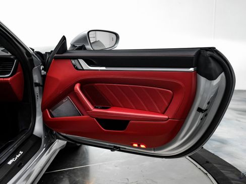 Used 2021 Porsche 911 Turbo S image 88