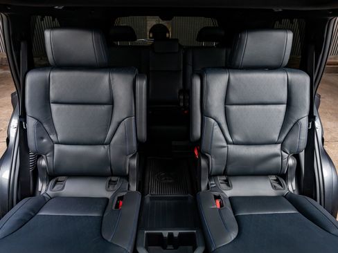 Used 2026 Toyota Sequoia Platinum image 34