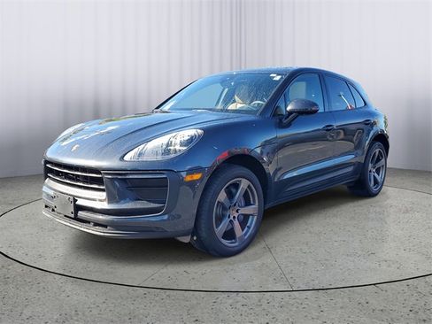 Used 2022 Porsche Macan image 4