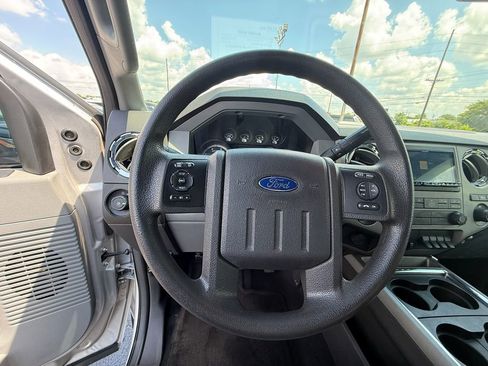 Used 2012 Ford F350 XLT w/ XLT Interior Pkg AWD/4WD image 16