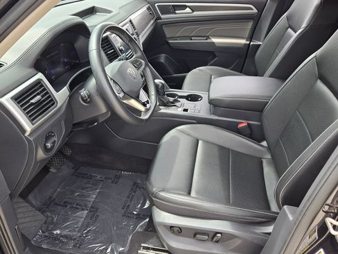 Certified 2023 Volkswagen Atlas SE FWD image 10