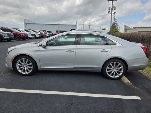 Used 2017 Cadillac XTS Luxury FWD image 5