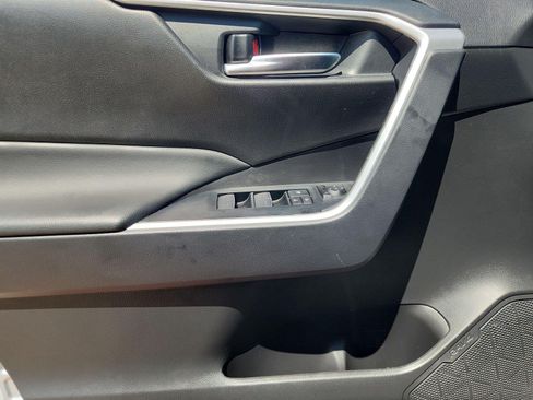 Used 2025 Toyota RAV4 XLE FWD image 1