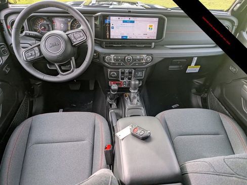 New 2025 Jeep Gladiator Rubicon w/ Convenience Group image 14