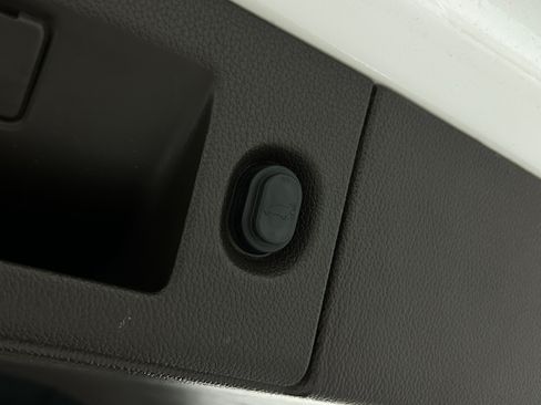 Used 2019 Chevrolet Tahoe Premier AWD/4WD image 40