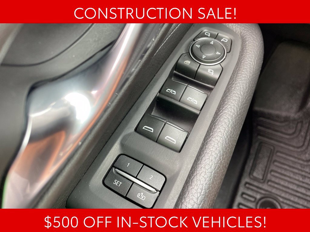 Used 2023 GMC Yukon Denali w/ Advanced Technology Package AWD/4WD image 38