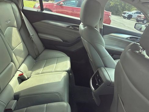 Used 2019 Cadillac CTS Luxury RWD image 6