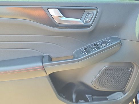 Used 2022 Ford Escape SEL w/ SEL Stealth AWD Package image 12