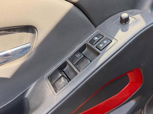 Used 2024 Nissan Frontier PRO-4X w/ Pro Convenience Package image 16