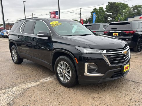 Used 2023 Chevrolet Traverse LT AWD/4WD image 4