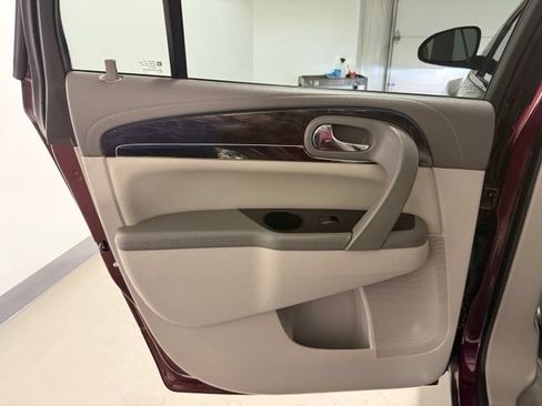 Used 2015 Buick Enclave Leather FWD image 22
