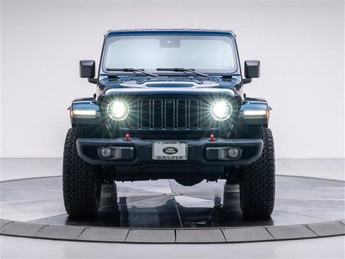 Used 2025 Jeep Wrangler Unlimited Rubicon image 8