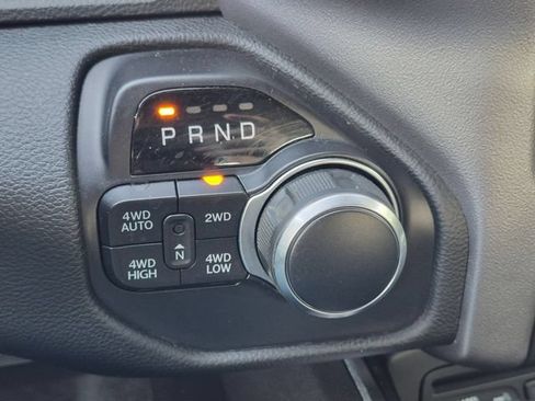 Used 2019 RAM 1500 Big Horn AWD/4WD image 12