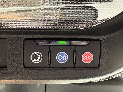 Used 2025 Buick Envista Sport Touring w/ Experience Buick Package FWD image 25