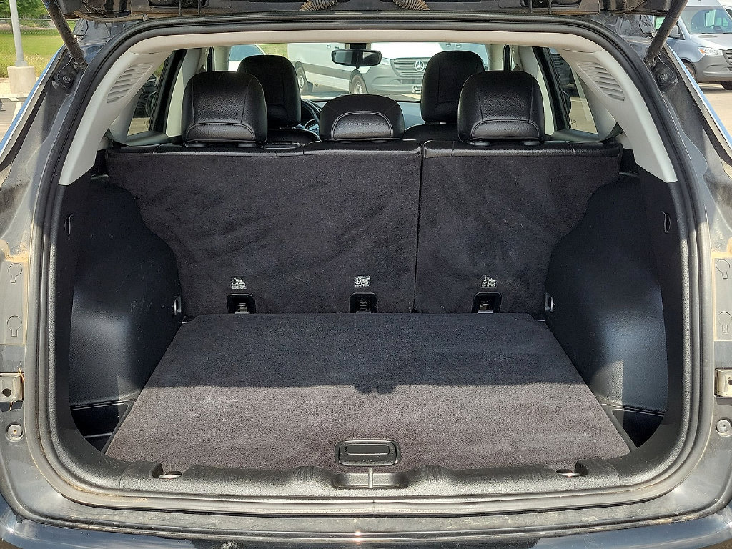 Used 2018 Jeep Compass Latitude FWD image 12