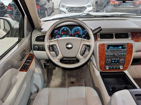Used 2011 Chevrolet Tahoe LT image 4