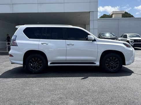 Used 2020 Lexus GX 460 Premium w/ Premium Package AWD/4WD image 2