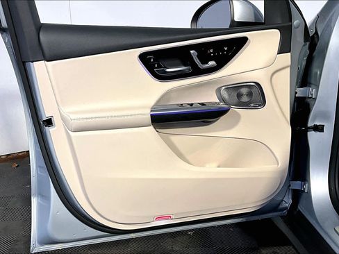 New 2026 Mercedes-Benz GLC 300 4MATIC image 11