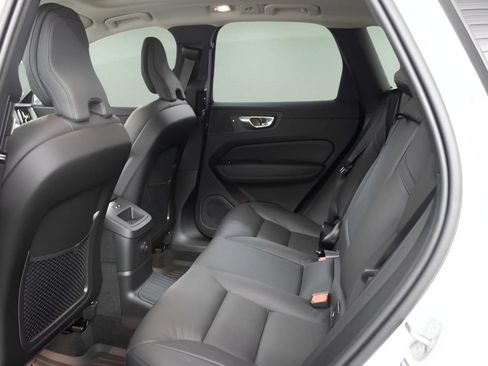 Certified 2025 Volvo XC60 T8 Plus w/ Protection Package Premier AWD/4WD image 30
