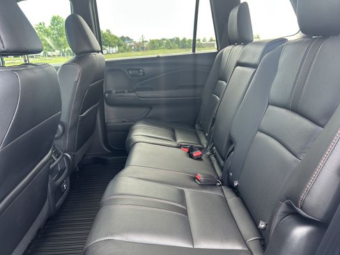 Used 2023 Honda Passport TrailSport image 26