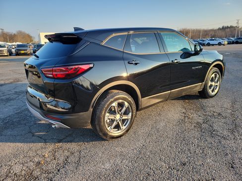 Certified 2025 Chevrolet Blazer LT image 5