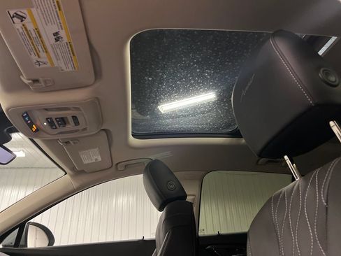 Certified 2023 Buick Envision Avenir AWD/4WD image 28