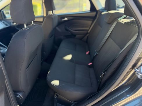 Used 2016 Ford Focus SE w/ SE Cold Weather Package image 30