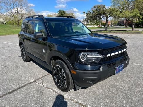 Used 2025 Ford Bronco Sport Outer Banks w/ Outer Banks Tech Package+ AWD/4WD image 1