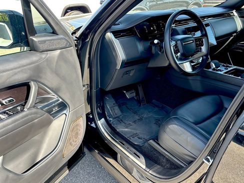 Used 2023 Land Rover Range Rover First Edition image 15