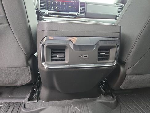 New 2026 GMC Sierra 1500 Elevation image 31