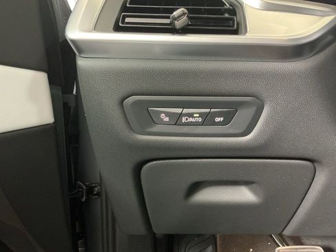 New 2026 BMW X5 sDrive40i w/ M Sport Package image 18