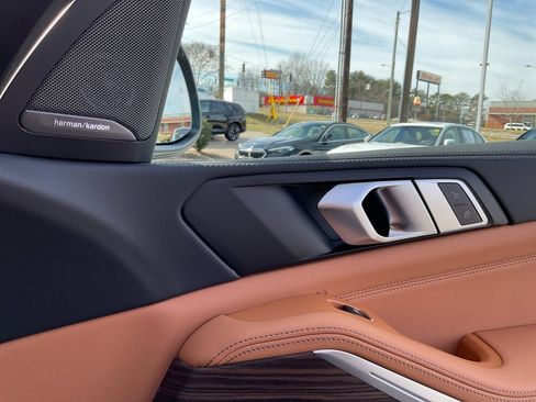 Certified 2024 BMW X5 xDrive40i w/ Premium Package image 30