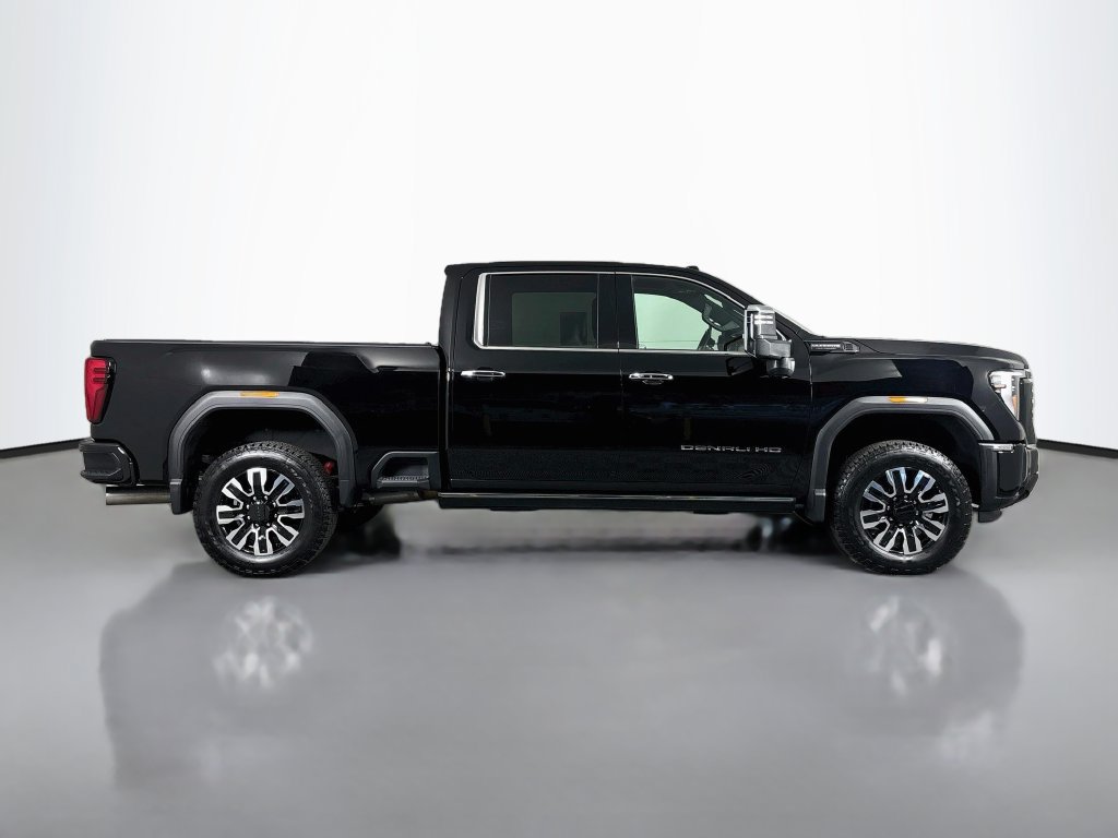 Certified 2025 GMC Sierra 3500 Denali Ultimate AWD/4WD image 8