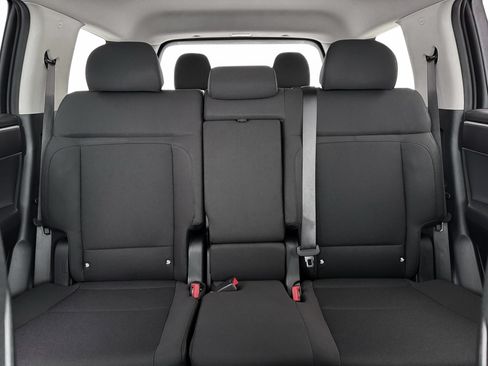 Used 2026 Hyundai Santa Fe SE FWD image 16