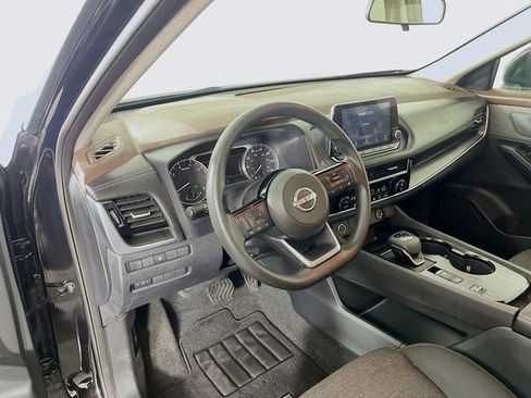 Used 2023 Nissan Rogue SV FWD image 10