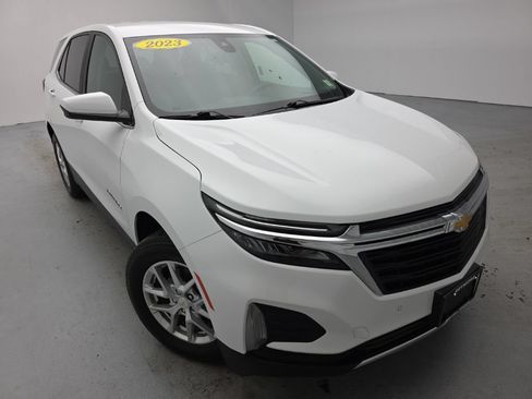 Used 2023 Chevrolet Equinox LT w/ LPO, Floor Liner Package AWD/4WD image 4