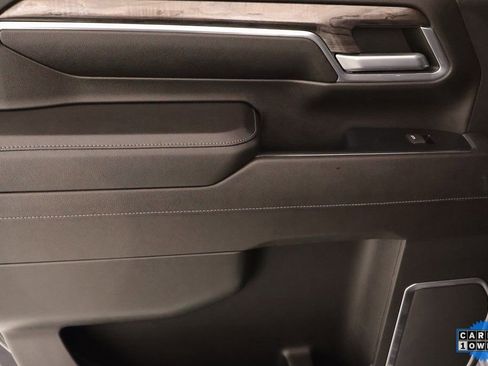 Used 2024 Chevrolet Silverado 2500 LTZ w/ LTZ Convenience Package image 16