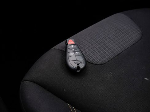 Used 2017 Jeep Cherokee Latitude w/ Safety/Convenience Group image 58