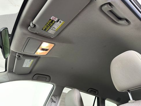 Used 2011 Toyota RAV4 2WD w/ Base L4 Extra Value Pkg image 13