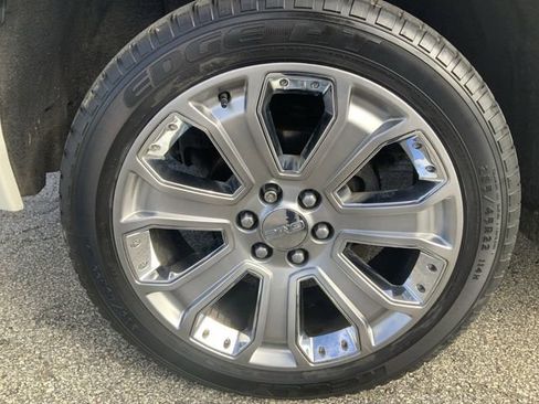 Used 2018 GMC Sierra 1500 Denali w/ Denali Ultimate Package image 10