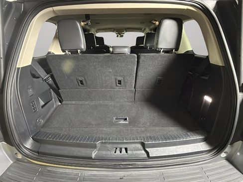 Used 2024 Ford Expedition XLT image 34