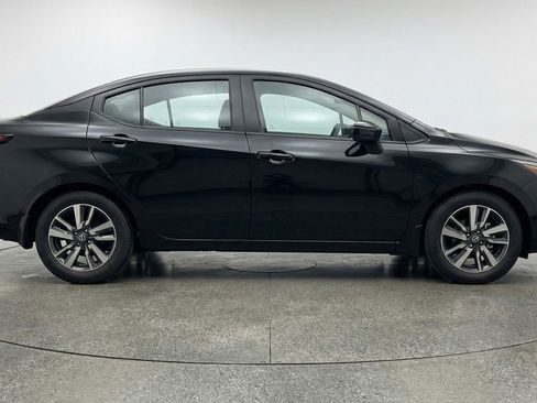Used 2025 Nissan Versa SV image 11