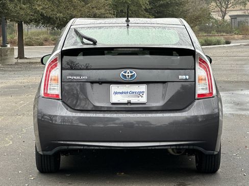 Used 2015 Toyota Prius Two image 6