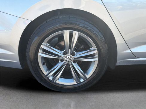 Used 2020 Volkswagen Jetta R-Line w/ R-Line Cold Weather Package image 36