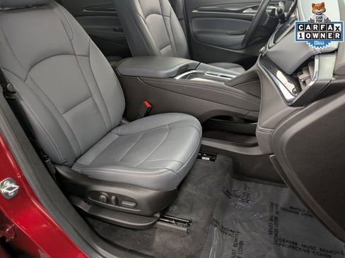 Used 2023 Buick Enclave Essence w/ Experience Buick Package image 29