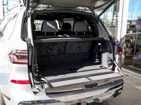 New 2026 BMW X7 xDrive40i w/ M Sport Package image 29