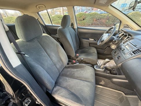 Used 2011 Nissan Versa 1.8 S w/ Plus Pkg image 36