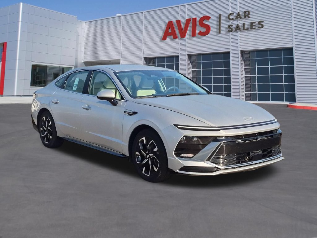 Used 2025 Hyundai Sonata SEL FWD image 3